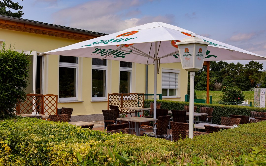 Vakantiepark Zum See met restaurant in Plau am See, © Ferienanlage Zum See in Plau am See