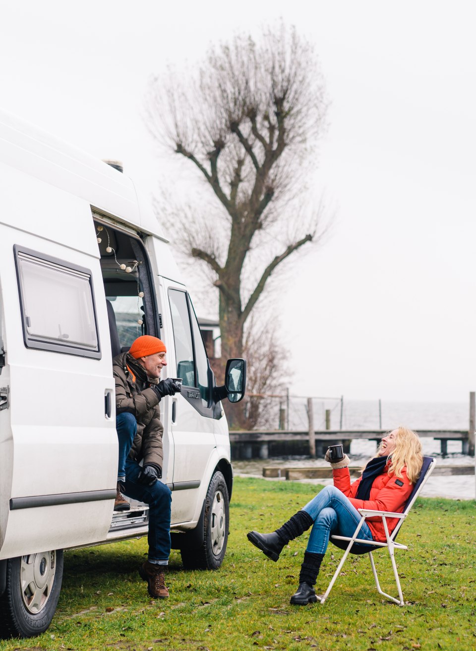 Motorhome pitches with direct lake view, &copy; TMV/Gross