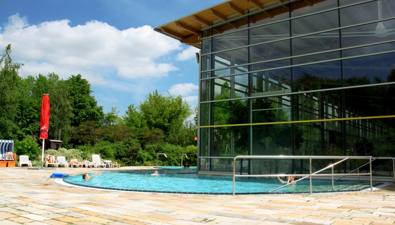 Odkryty basen przy dobrej pogodzie, © David Ritter / © Freizeitbad Greifswald Odkryty basen przy dobrej pogodzie, © David Ritter / © Freizeitbad Greifswald