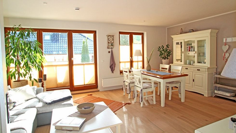 Living room view of a vacation apartment in Nienhagen, © Ferienhausvermittlung K.D. Bartsch