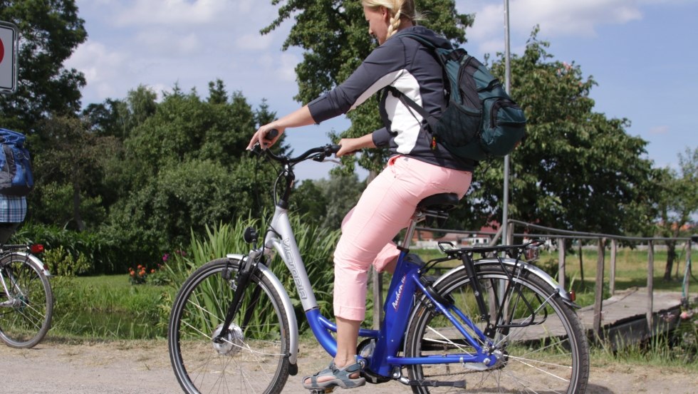 E-bikes kunnen ook gehuurd worden bij LEWITZ-Radler voor uitgebreide verkenningstochten door de Lewitz regio., © Netzwerk "Lewitz-Region" / Foto@Andreas-Duerst.de