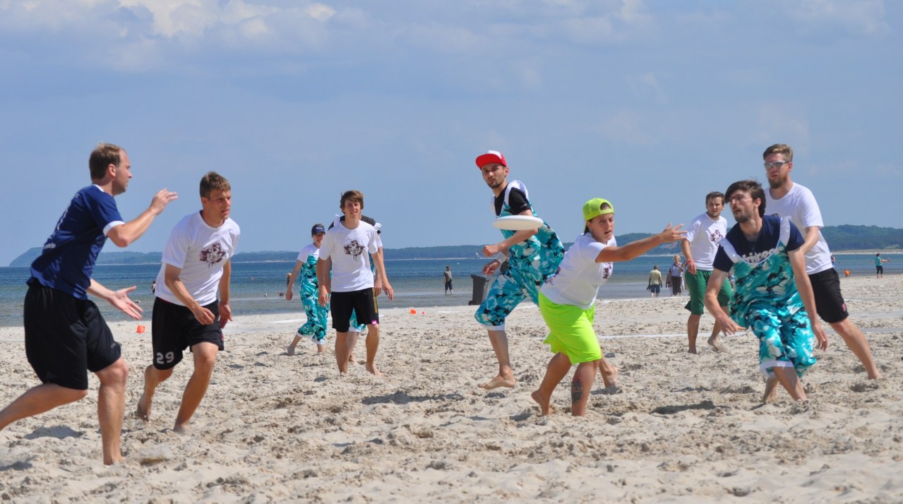 &copy; Ultimate Frisbee Turnier Goldstrand Karlshagen II.JPG