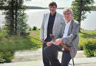 Thorsten Rosenbusch und Dr. Eckart M&ouml;bius (v.l.n.r.) // &copy; Norbert Becker