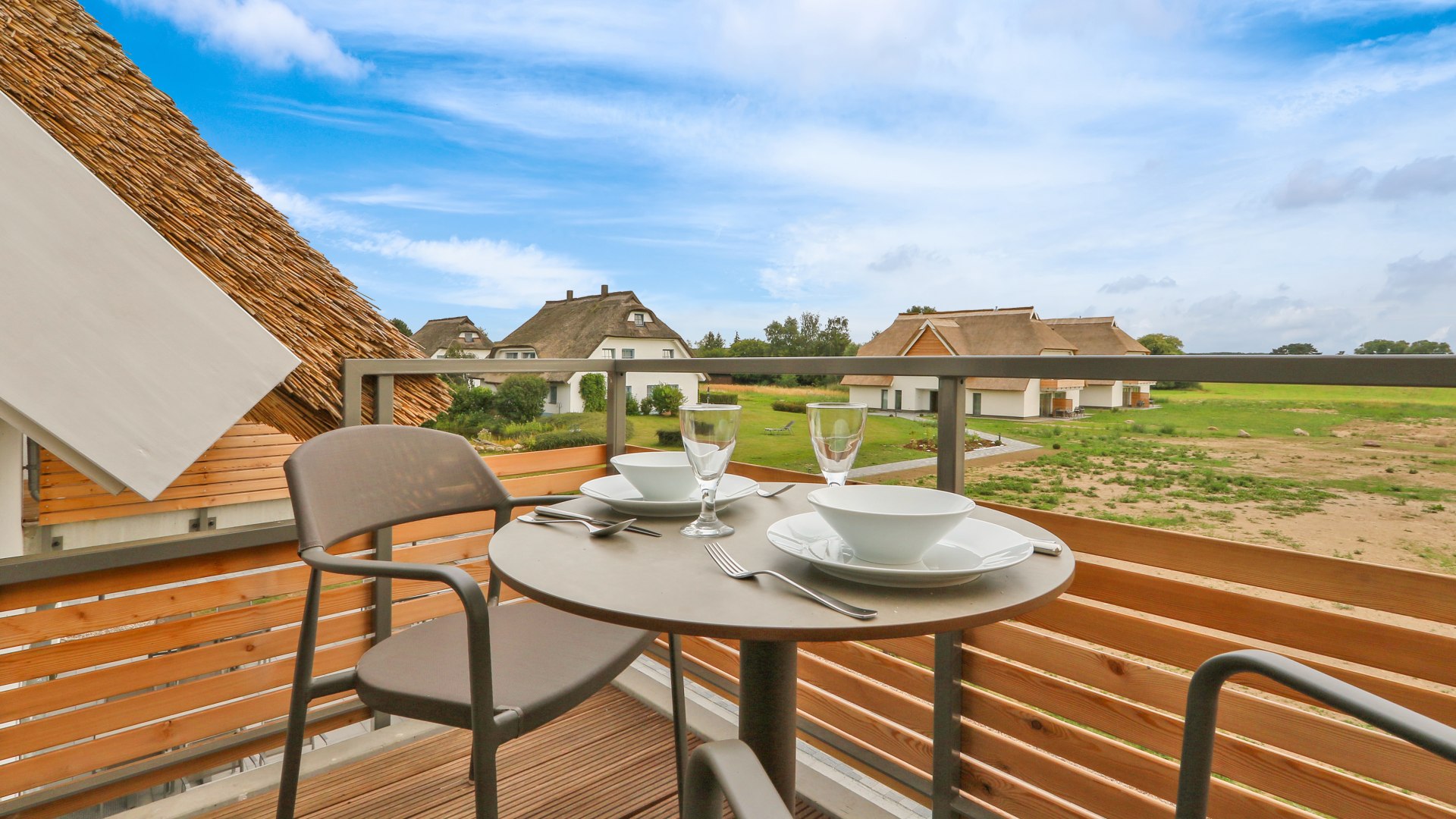 Met uitzicht op de andere vakantiehuizen, © NOVASOL Met uitzicht op de andere vakantiehuizen, © NOVASOL