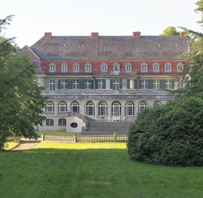 Winter garden facing south, wonderful even on rainy days // &copy; Jagdschloss Bellin