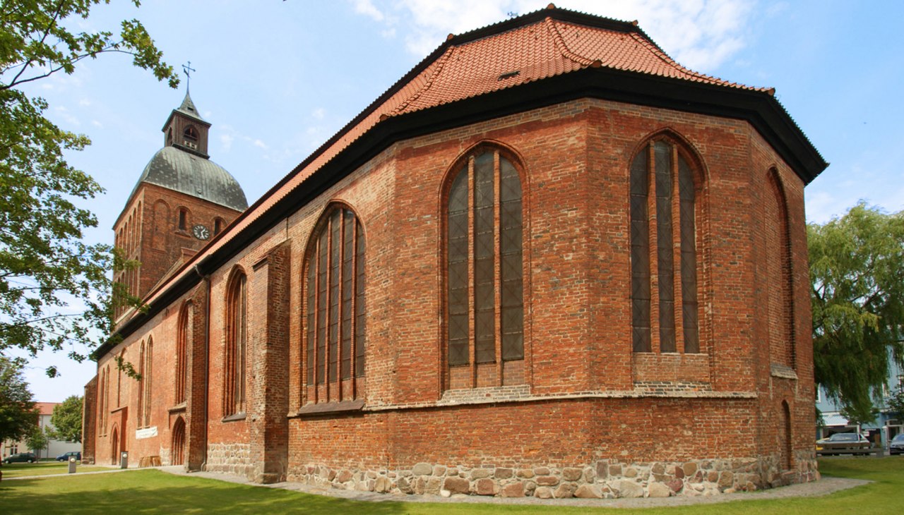 Brick Gothic City Church of St. Mary, &copy; Axel Attula