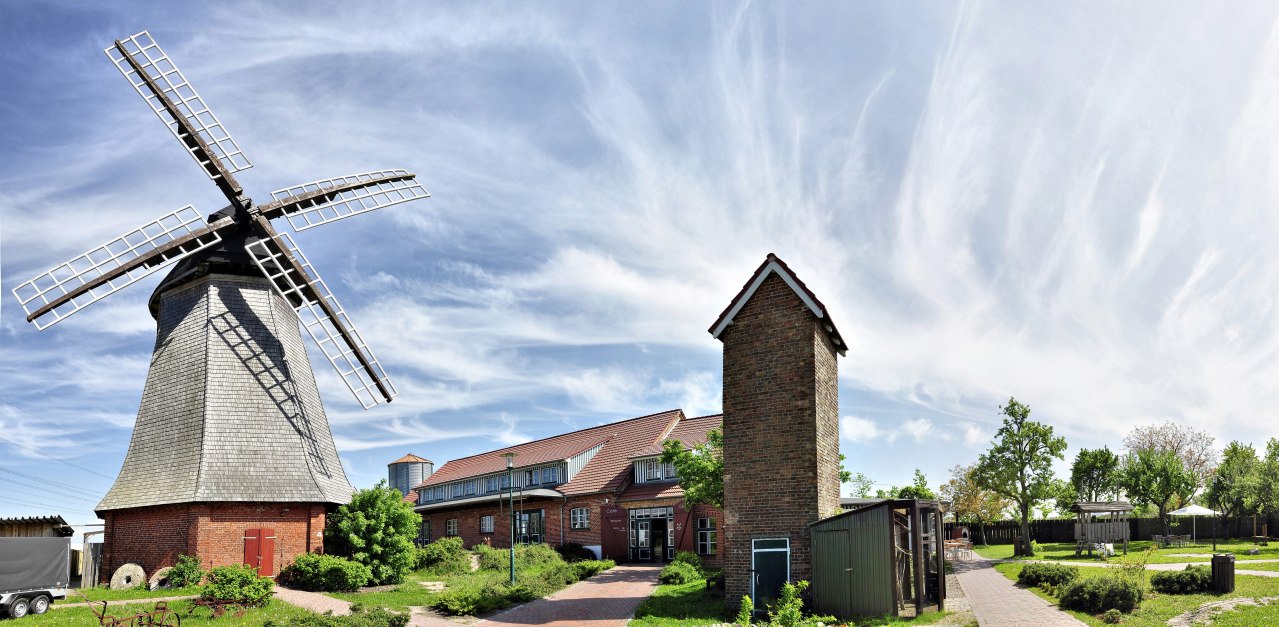 The historical listed ensemble of the mill yard // &copy; HSF