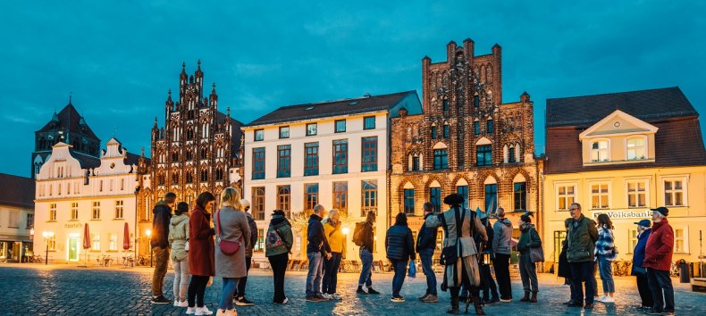 Night Watchman-Led Tour of Greifswald // © Wally Pruß Night Watchman-Led Tour of Greifswald // © Wally Pruß