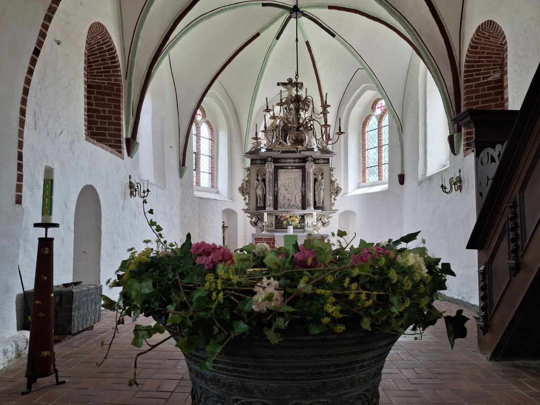 Interieur van de kerk in Schlagsdorf, &copy; Kirche Schlagsdorf / Blumenschein