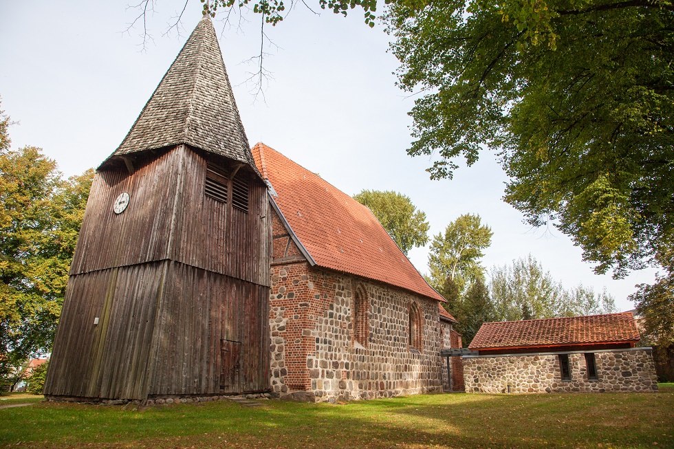 The church Roggendorf belongs to the ev. parish Gadebusch. // © Frank Burger The church Roggendorf belongs to the ev. parish Gadebusch. // © Frank Burger