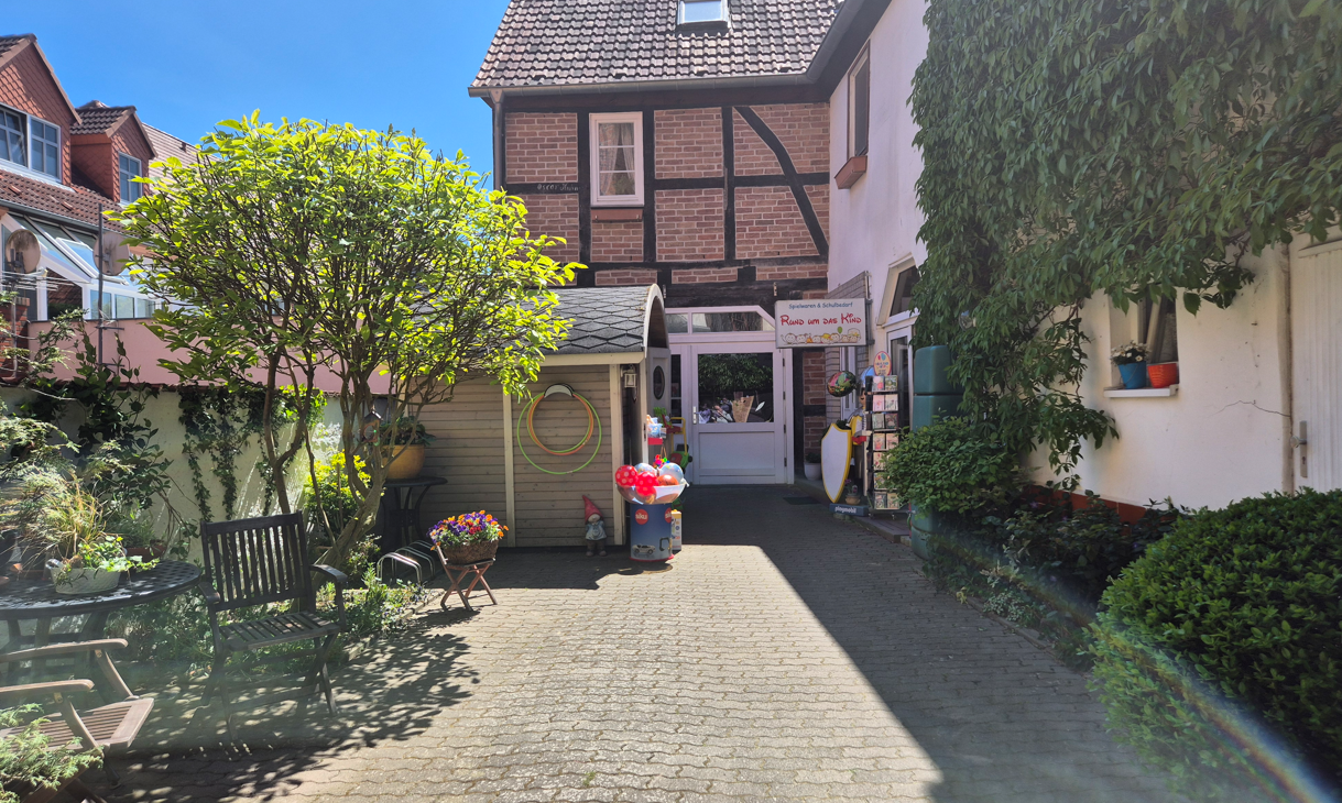 Rumdaki toy store, © Gina Schulenberg
