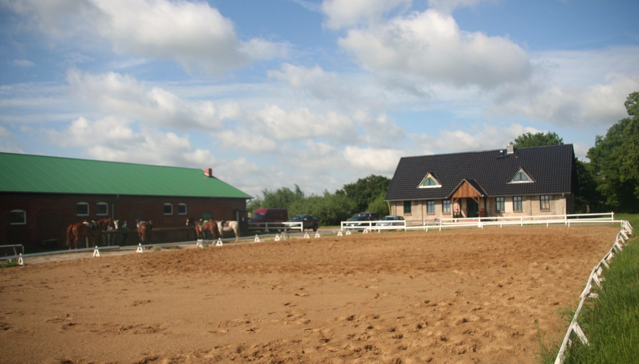 stajnia i dom, © Foto: Markgraf stajnia i dom, © Foto: Markgraf