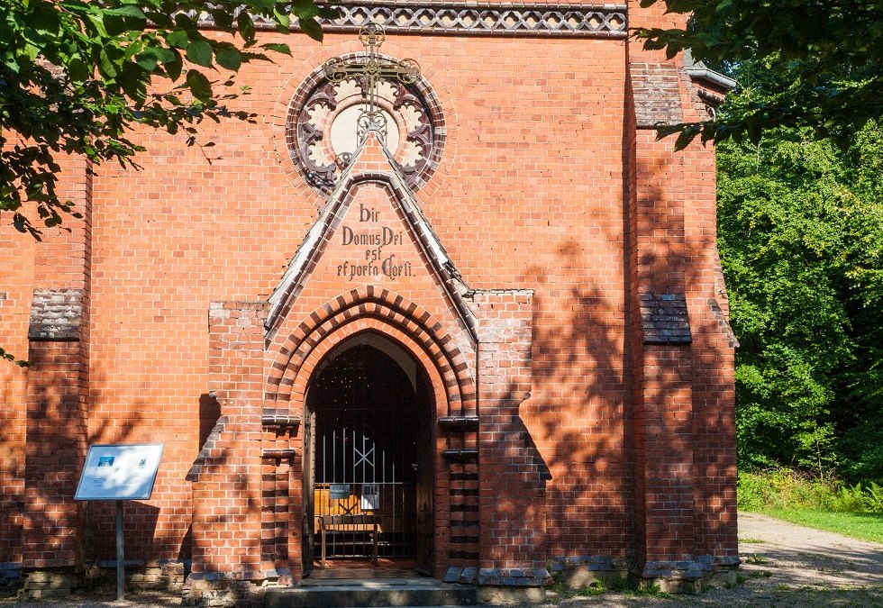 the entrance portal, © Frank Burger