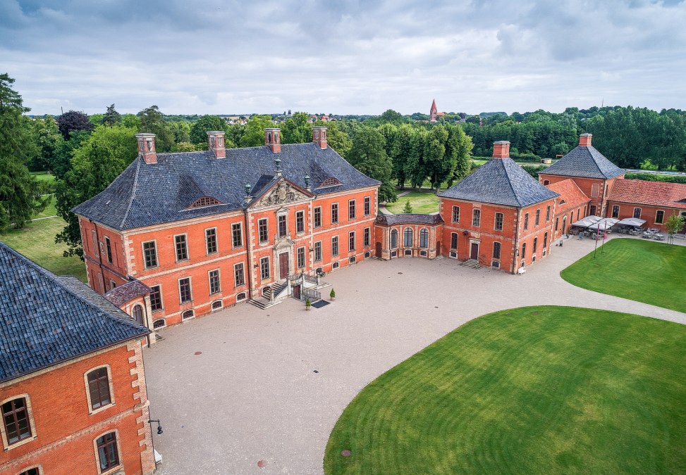 Bothmer Castle from the bird's eye view, © SSGK MV / Funkhaus Creative
