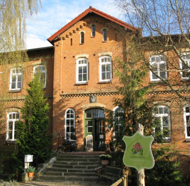 Ingang tot het Zietlitz landhuis // © Andreas Libor Ingang tot het Zietlitz landhuis // © Andreas Libor