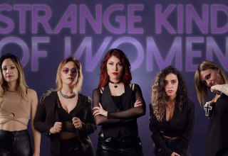 Strange kind of Woman // &copy; Strange kind of Woman