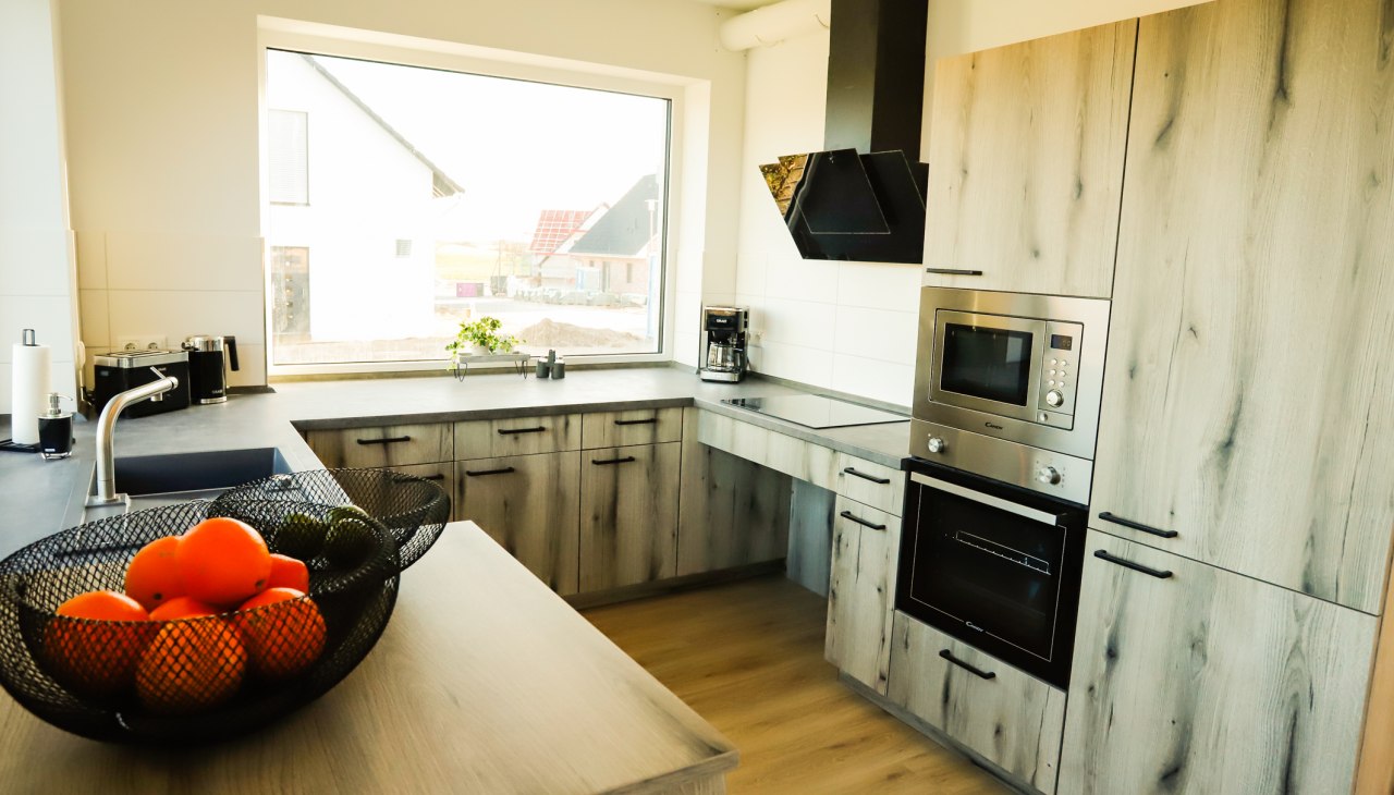 Kuchnia z płytą grzewczą przystosowaną dla os&oacute;b niepełnosprawnych, &copy; E. Gazioch