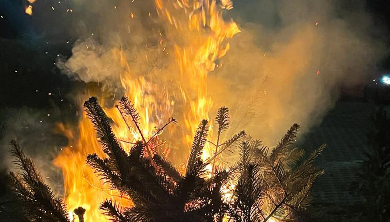 TMV/Wustrow Christmas tree burning, © privat TMV/Wustrow Christmas tree burning, © privat