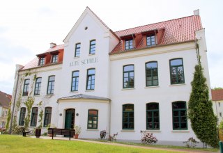 Oude school, &copy; TI Krakow am See