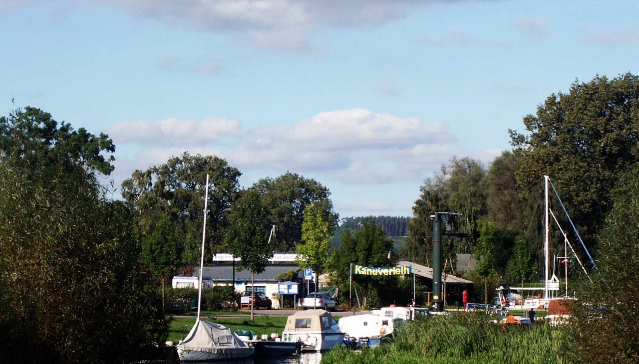 View water recreation Bremer with crane system of the water hiking rest area Kösters-Eck, © Wolfgang Bremer View water recreation Bremer with crane system of the water hiking rest area Kösters-Eck, © Wolfgang Bremer