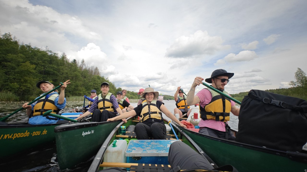 Het queer tour 2025 team had veel plezier., &copy; KompassKiki