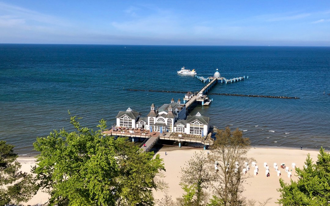 Directly at the Sellin pier, © arcona_Nico Offermann