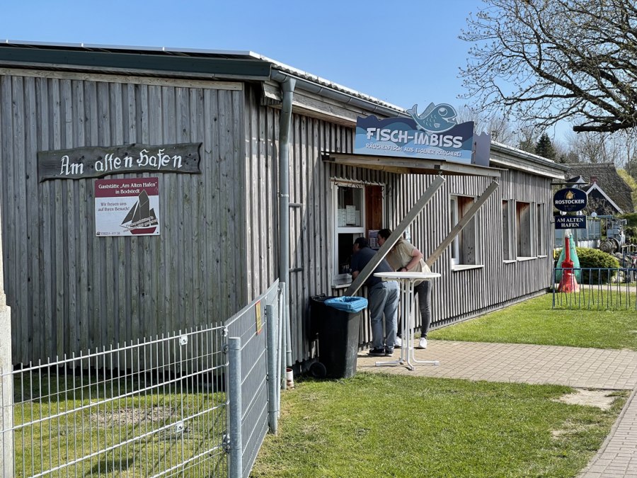Restaurant + snackbar, © Südliche Boddenküste