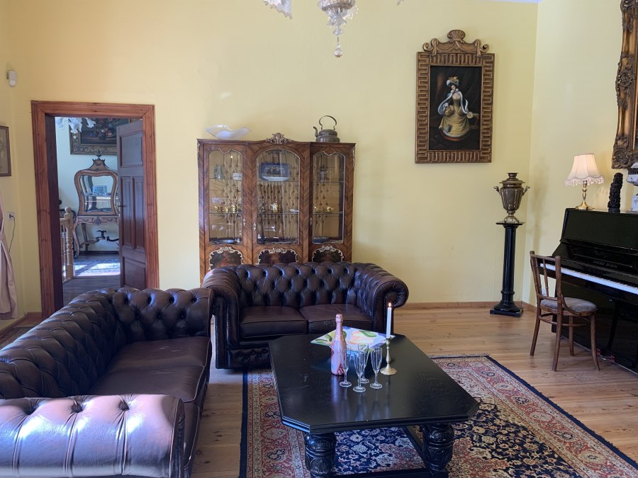 Pokój fortepianowy w zamku Schmuggerow, © Hellberg Domizil