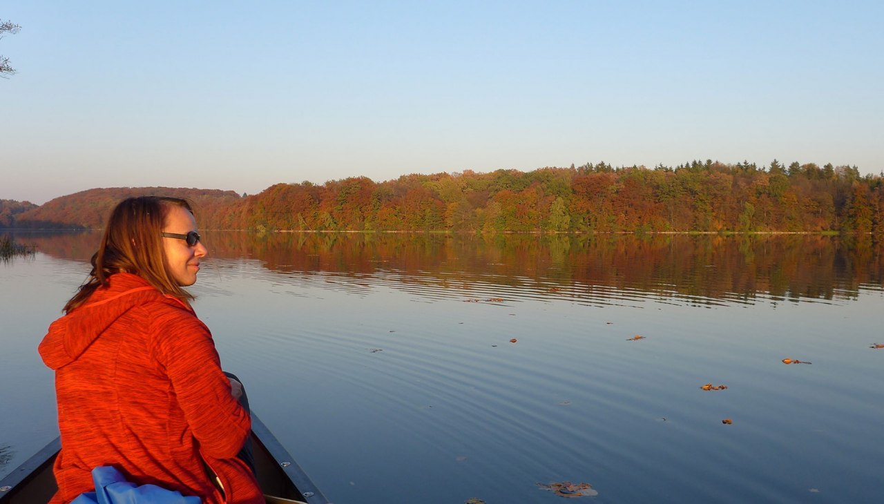 Enjoy the Indian summer in the evening red by canoe on the Narrow Luzien., © Traugott Heinemann-Grüder