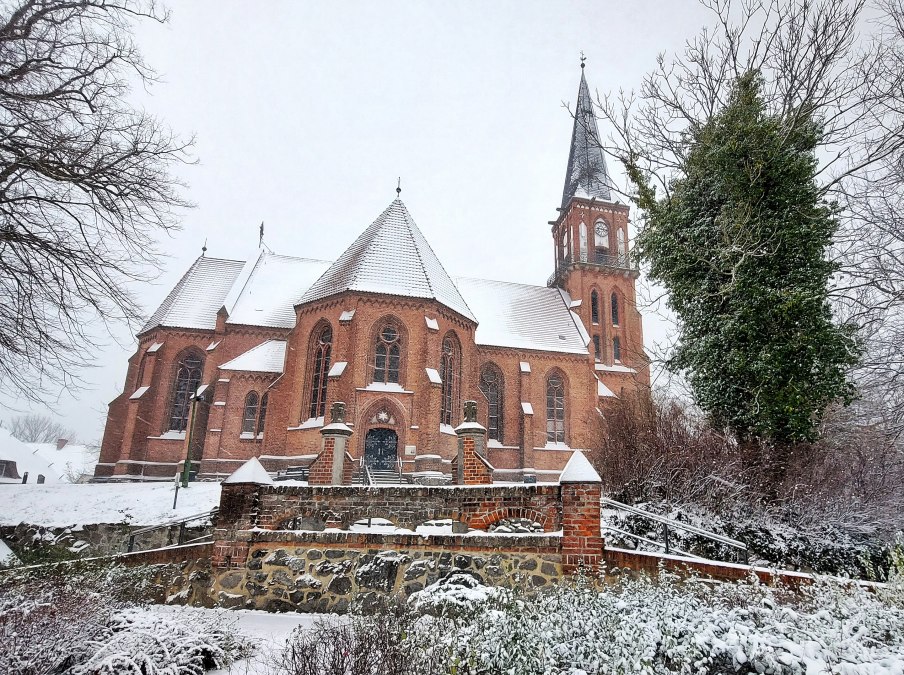 Fischländer Kirche__20231129_091649-02, © Kevin Schiemann / KVW Wustrow