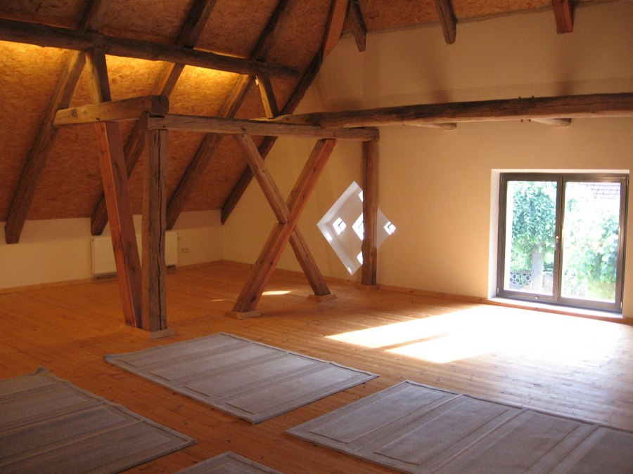 Oświetlona sala seminaryjna, © Antje Schwalbe-Kleinhuis