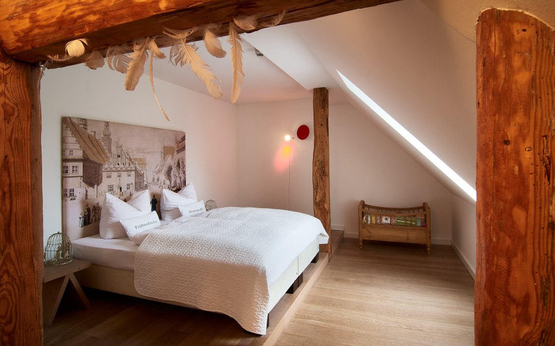 Gezellige suite in het Kavaliershaus aan het Finckenmeer, © Kavaliershaus am Finckener See / Henryk Weiffenbach