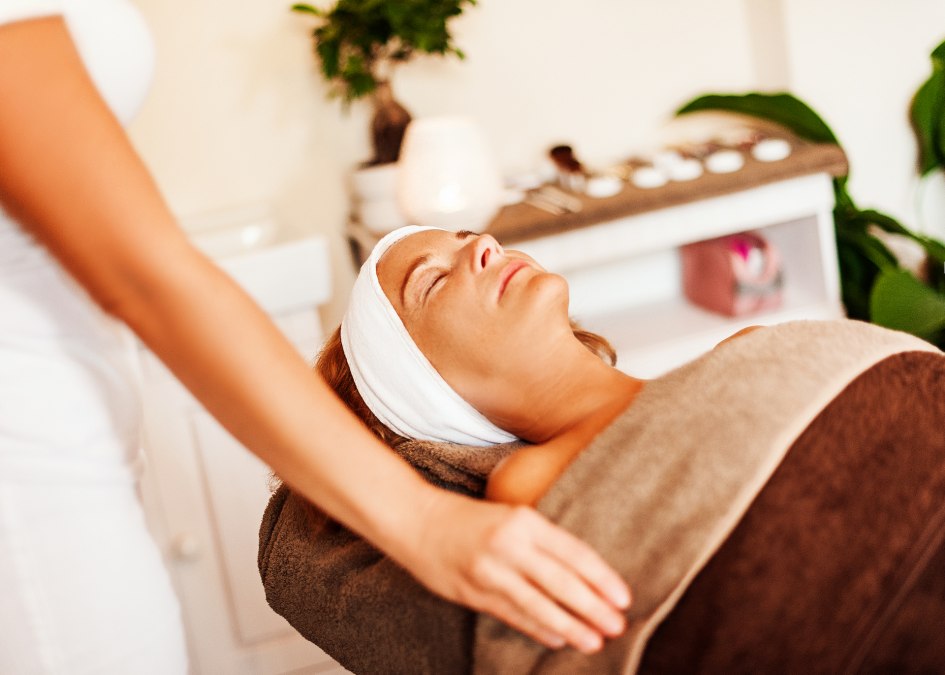 Oferujemy kompleksowy program rozpieszczania i pielęgnacji, © ©Lichthof Neubrandenburg Oferujemy kompleksowy program rozpieszczania i pielęgnacji, © ©Lichthof Neubrandenburg