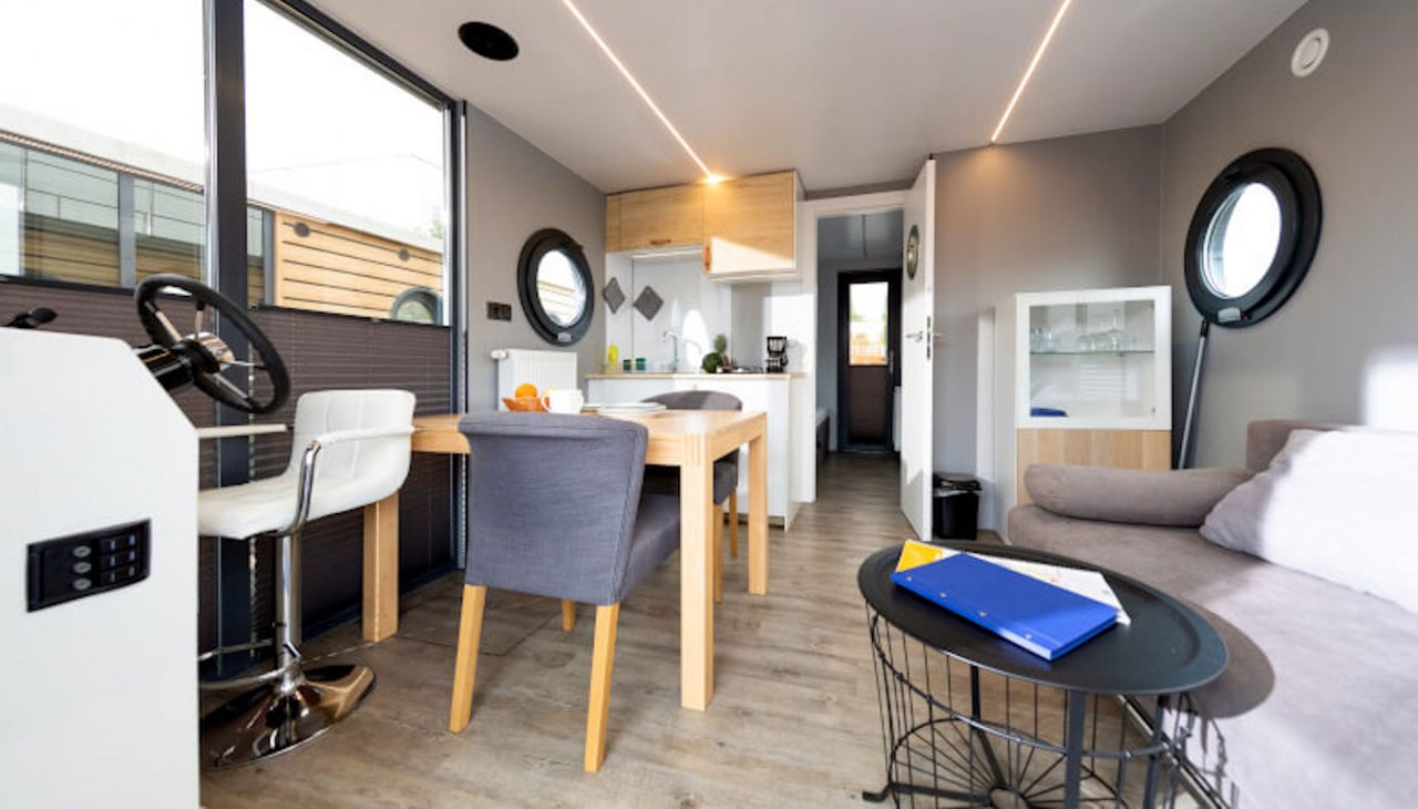 Widok wnętrza łodzi mieszkalnej, © C.Kaufmann Widok wnętrza łodzi mieszkalnej, © C.Kaufmann