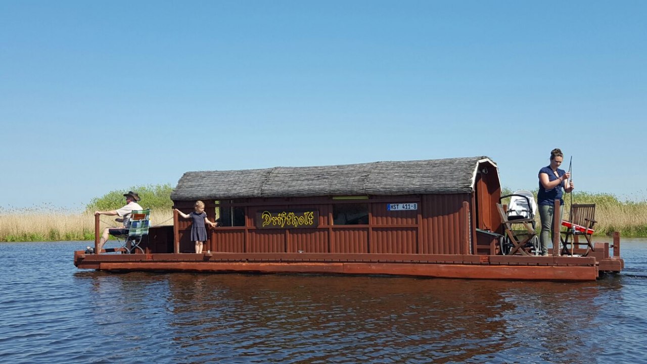 The Driftholt offers space and comfort for the whole family. // &copy; Eric Voshage