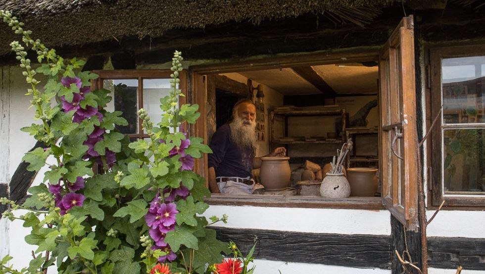 &copy; Angelika Reich