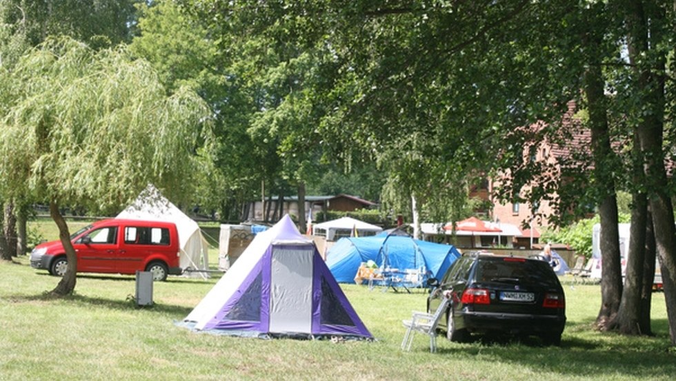 Camping- und Friesenhof Kukuk biedt individuele kampeervakanties met paardrijvakanties aan, &copy; Camping- und Friesenhof Kukuk/ Gerhard Anton