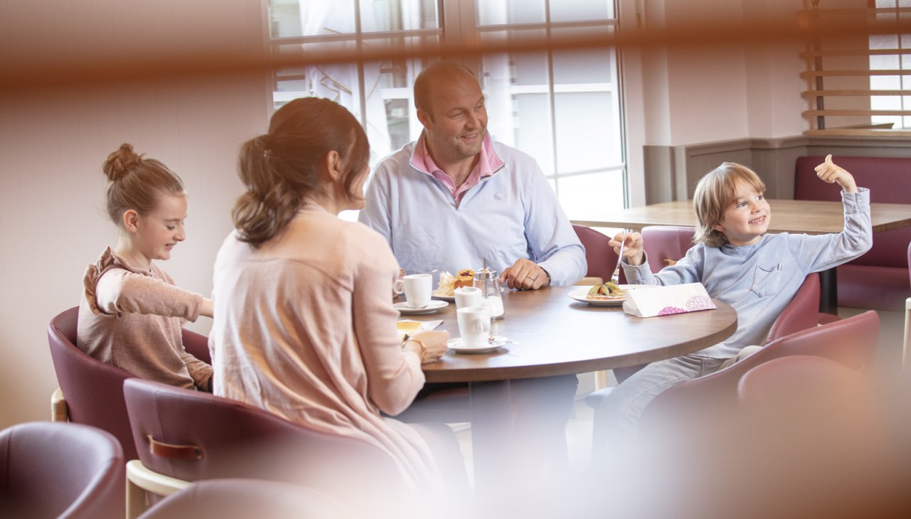 Restaurant "Landhus" in het BEECH Resort Fleesensee, © BEECH Resort Fleesensee Restaurant "Landhus" in het BEECH Resort Fleesensee, © BEECH Resort Fleesensee