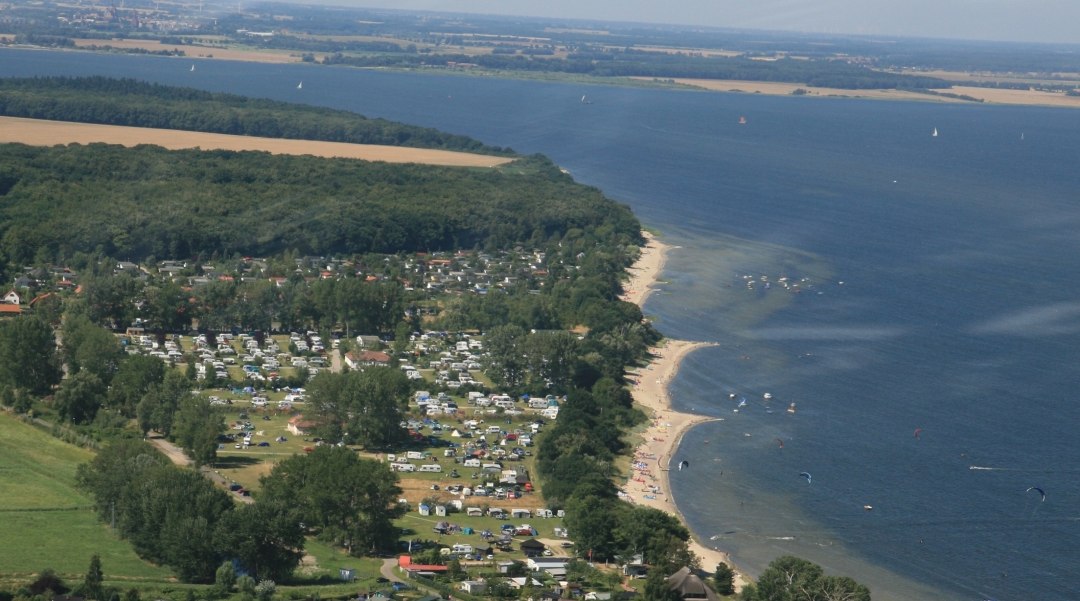 Luchtfoto van de camping, © Ferien- und Freizeitpark/Jastrow