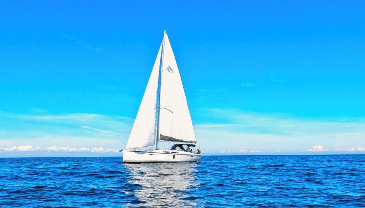 Rejsy żagl&oacute;wką, &copy; AbenteuerSegeln