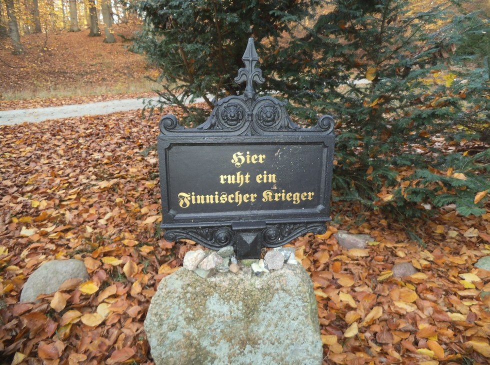 Grobowiec fińskiego wojownika w Granitz, © Tourismuszentrale Rügen