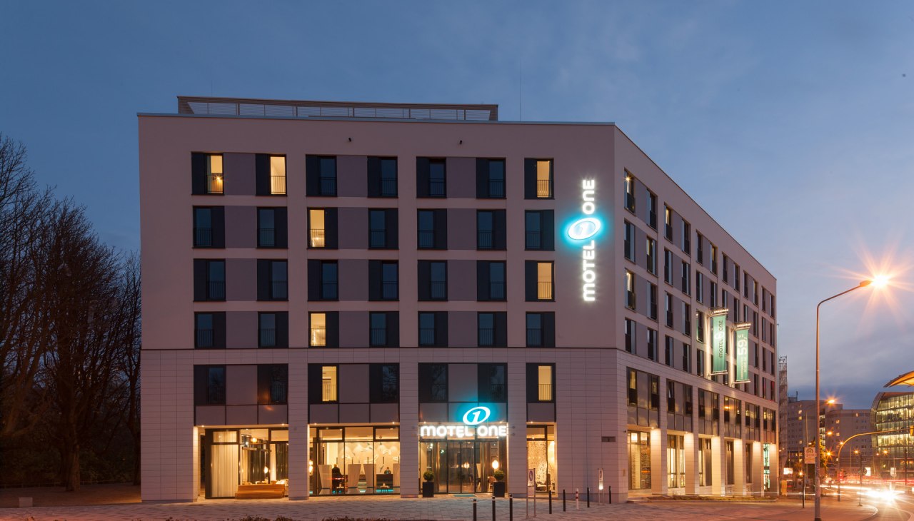 Exterior view Motel One Rostock, © Motel One Rostock