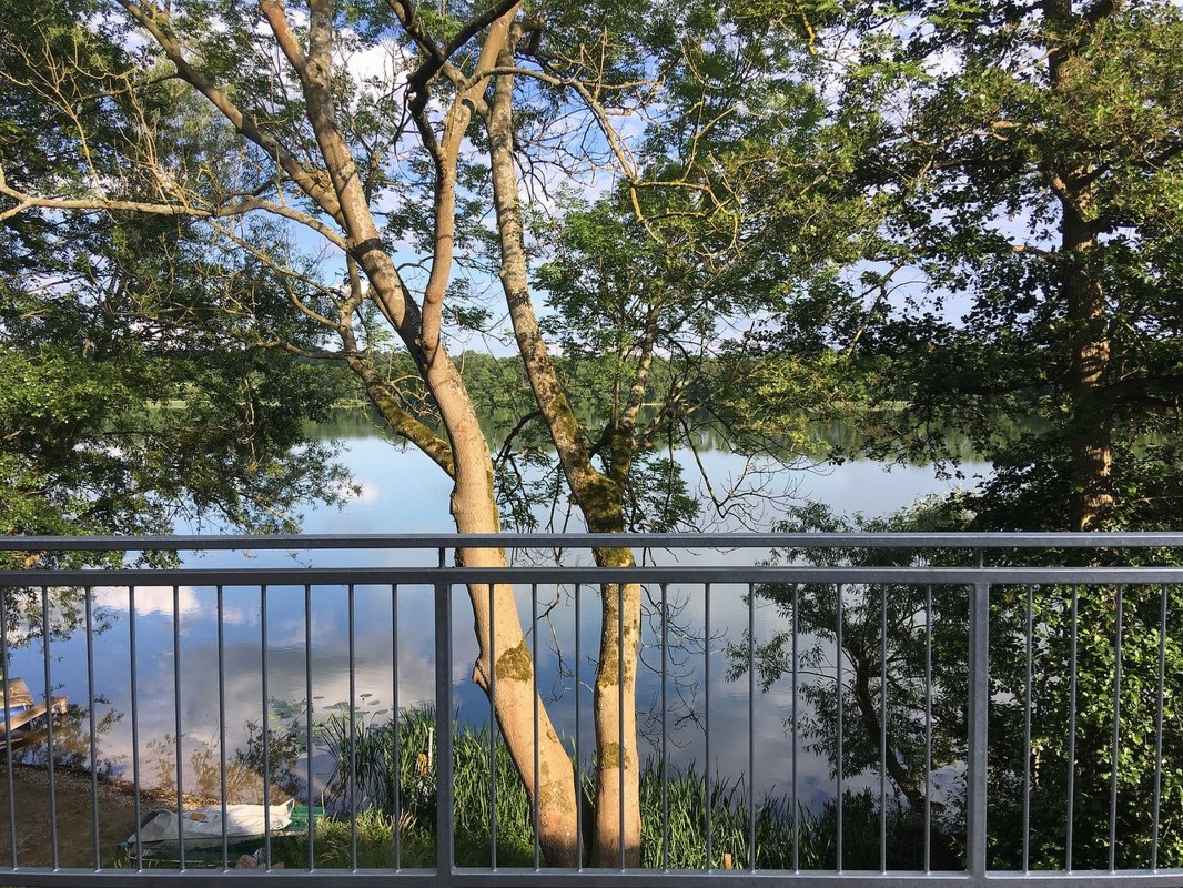 Fantastic lake view from Woserin manor house // © Gutshaus Woserin / Sabine Puschmann Fantastic lake view from Woserin manor house // © Gutshaus Woserin / Sabine Puschmann