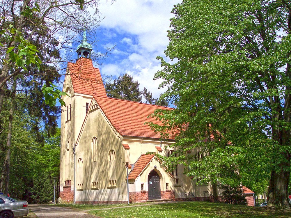 De kliniekkerk op het terrein van Hospital West // © Föderverein Klinikumskirche zu Stralsund e.V. De kliniekkerk op het terrein van Hospital West // © Föderverein Klinikumskirche zu Stralsund e.V.