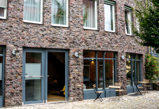 Studio // © MOVA PLACE - Yoga & Co. Studio Studio // © MOVA PLACE - Yoga & Co. Studio