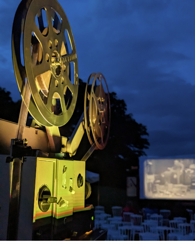 Open-Air Traveling Movie Theater // © BEECH Plauer See Open-Air Traveling Movie Theater // © BEECH Plauer See