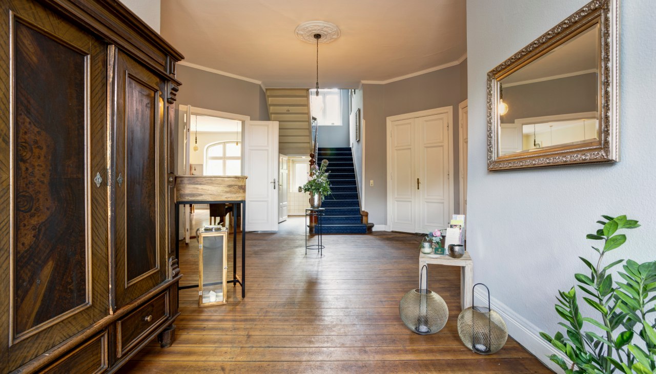 Zapraszające foyer hotelu Jagdschlösschen Schwartow, © Jagdschlösschen Schwartow / Jan Haeselich Zapraszające foyer hotelu Jagdschlösschen Schwartow, © Jagdschlösschen Schwartow / Jan Haeselich