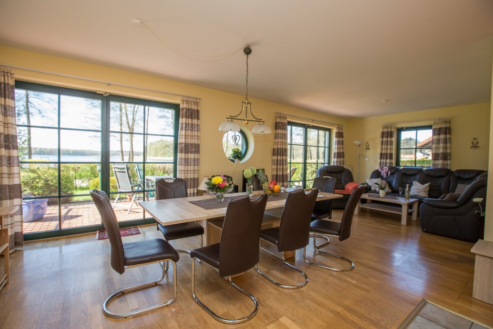 Gezellige woonkamer in het vakantiehuis Seeblick, © Ferienkontor