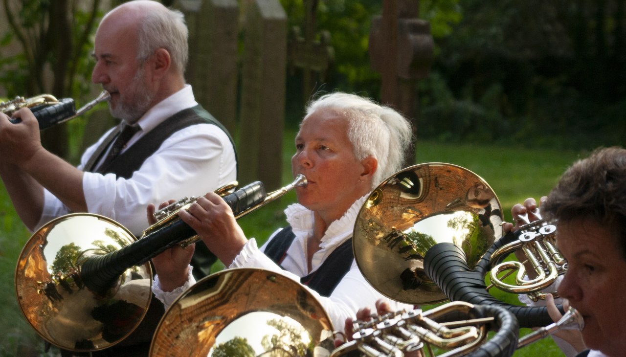 Parforce hoornblazersgroep "Maurinetal" e.V., © Förderkreis Kirche Damshagen/Sabrina Lampe Parforce hoornblazersgroep "Maurinetal" e.V., © Förderkreis Kirche Damshagen/Sabrina Lampe