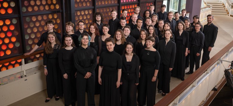 © © Peter Adamik © © Peter Adamik